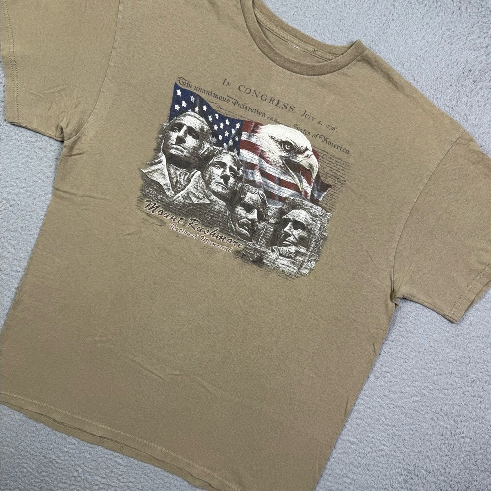 Vintage y2k Mount Rushmore T-shirt